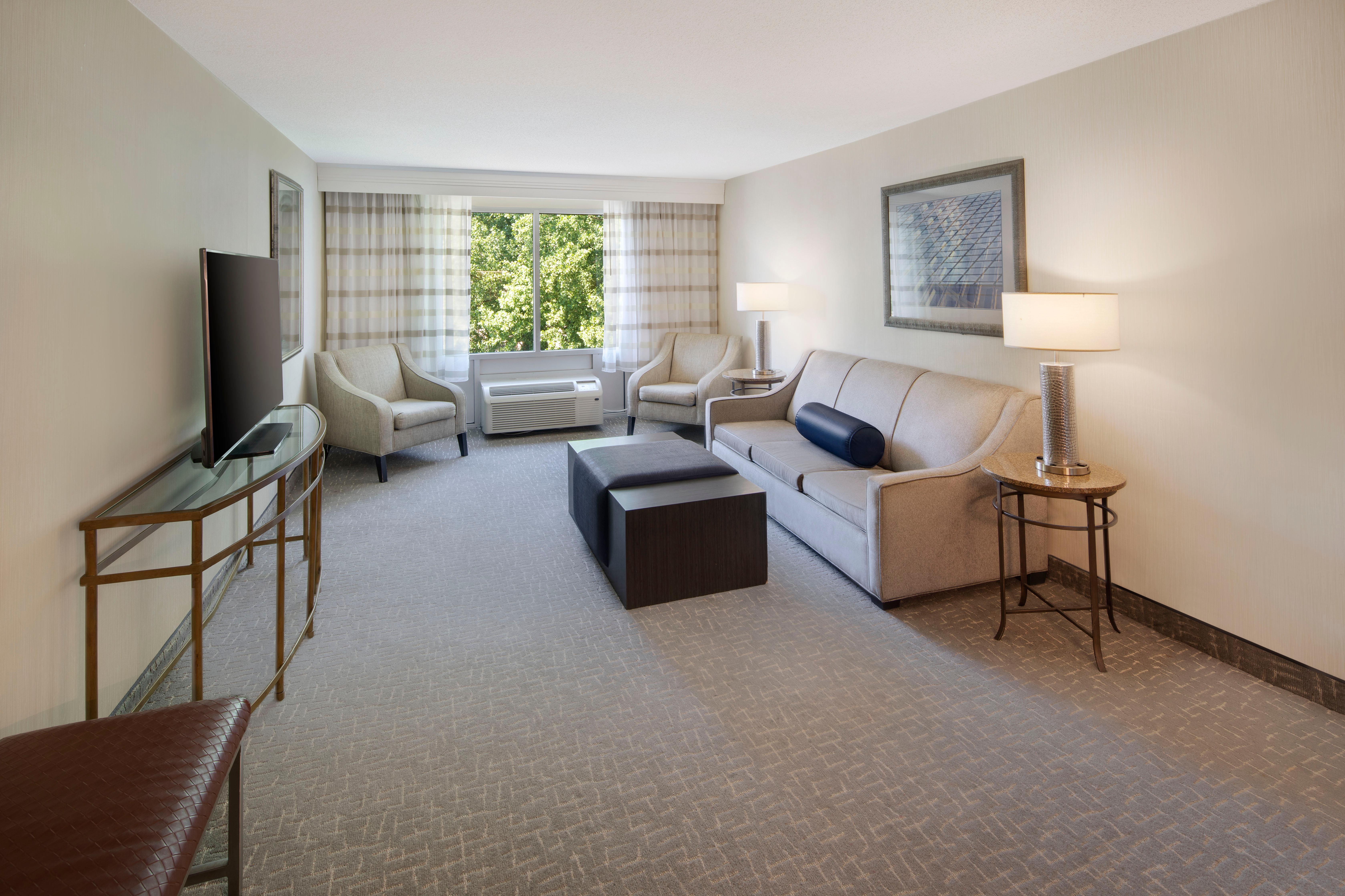 Holiday Inn University Area Charlottesville By Ihg Exterior photo