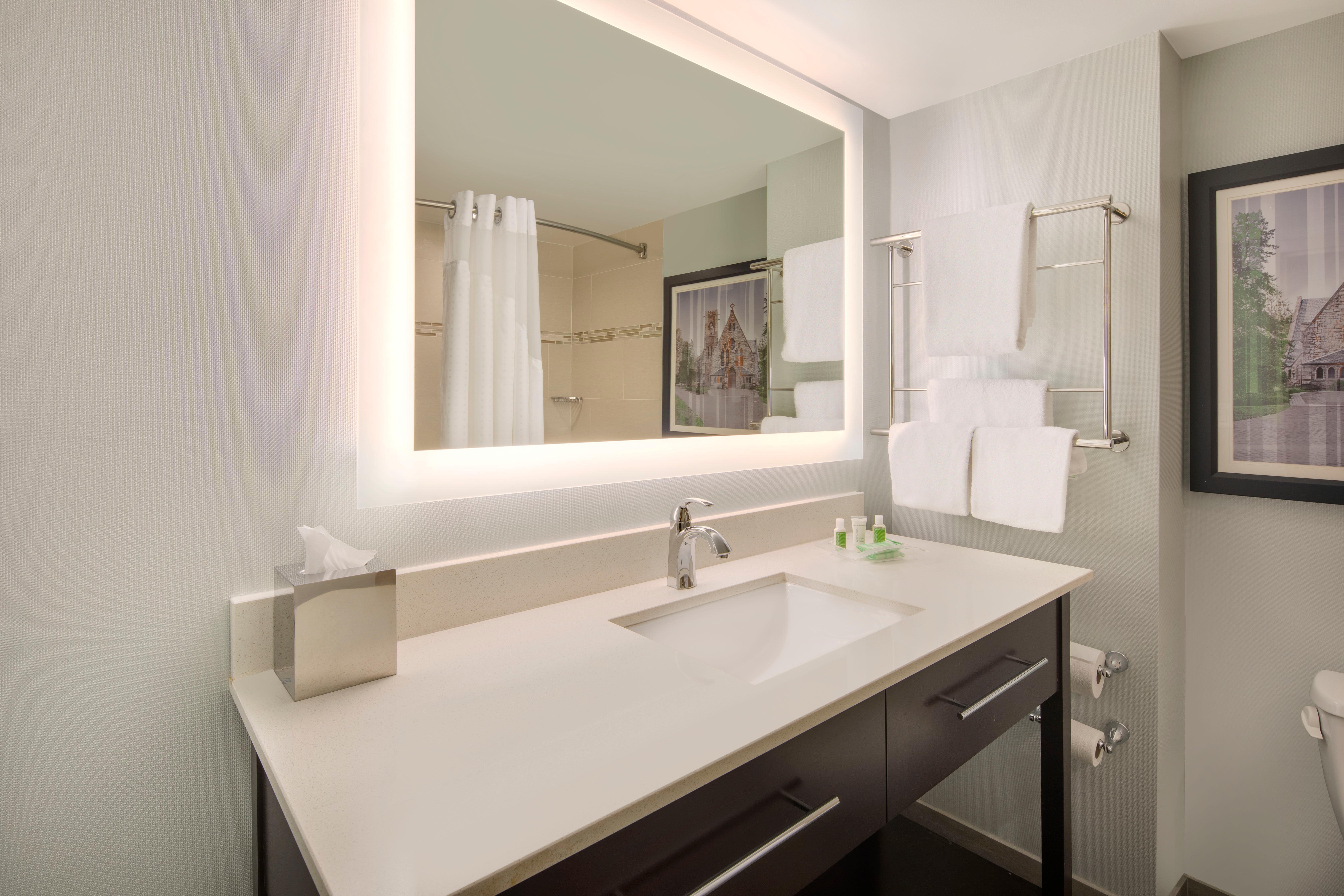 Holiday Inn University Area Charlottesville By Ihg Exterior photo
