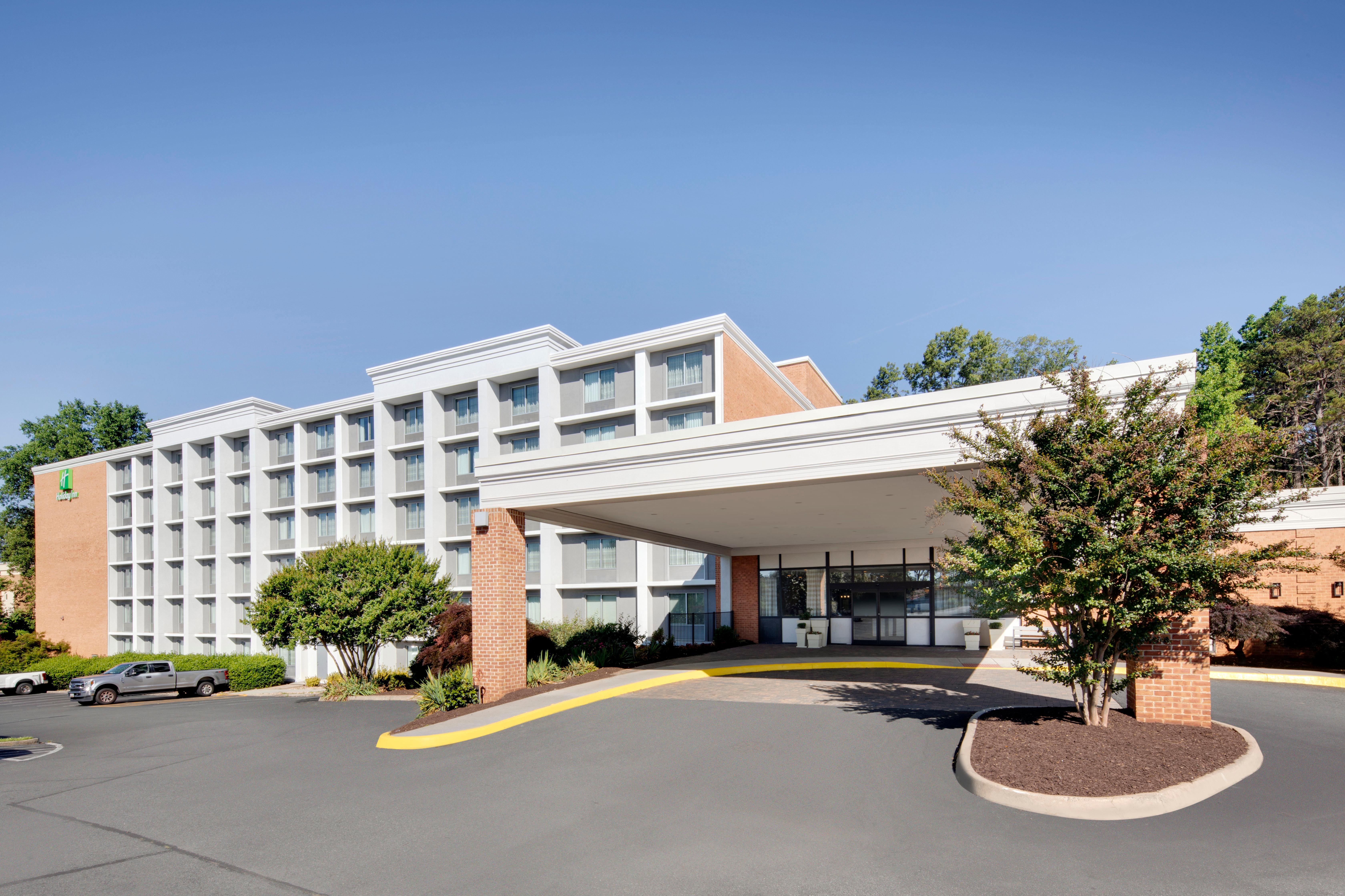 Holiday Inn University Area Charlottesville By Ihg Exterior photo